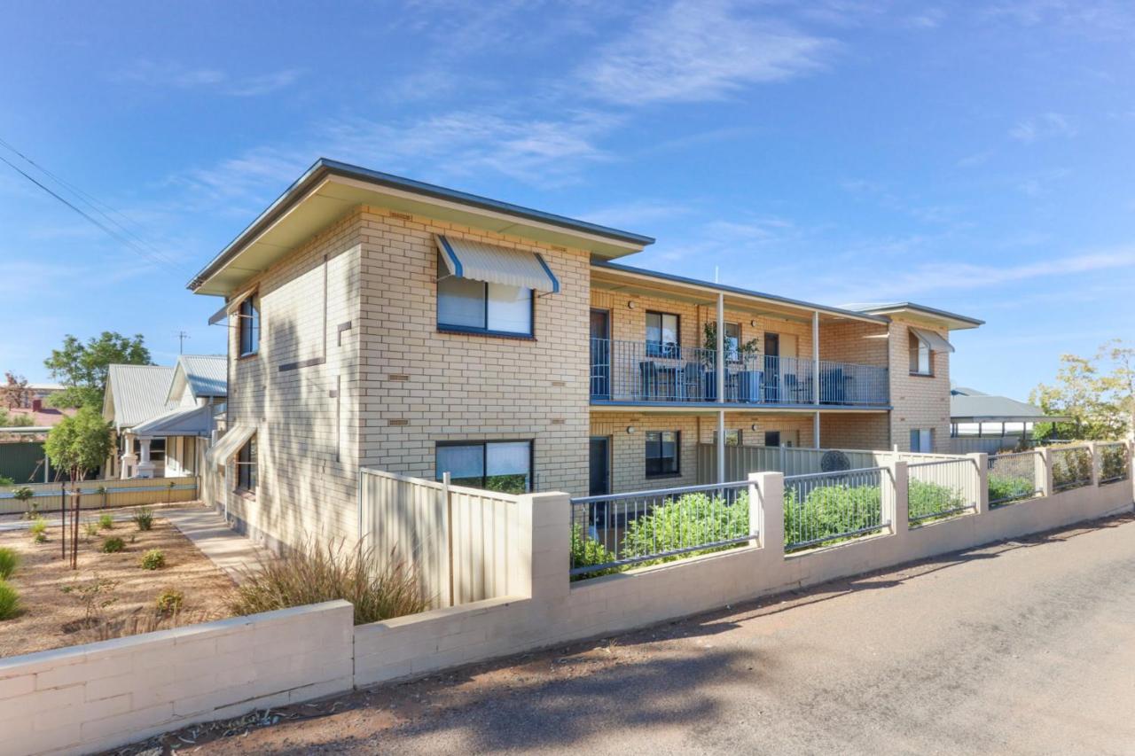 Ferienwohnung Gossan Street Units Broken Hill Exterior foto